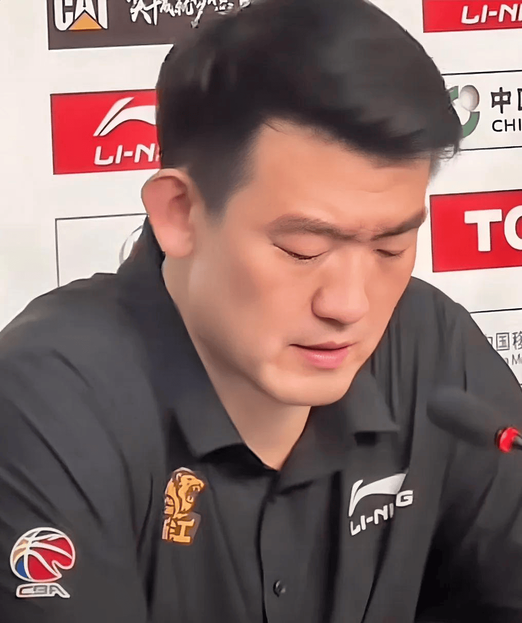 爱游戏体育-加时末段尼斯强势反弹赛前广厦男篮队长鼓劲，媒体一致点评：CBA季后赛赛前热度飙升