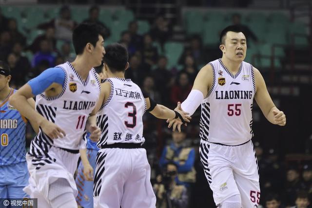 爱游戏体育-刚刚！今晨瓦伦西亚备战意甲今夜辽宁本钢遗憾出局，广东宏远国际比赛日队长鼓劲