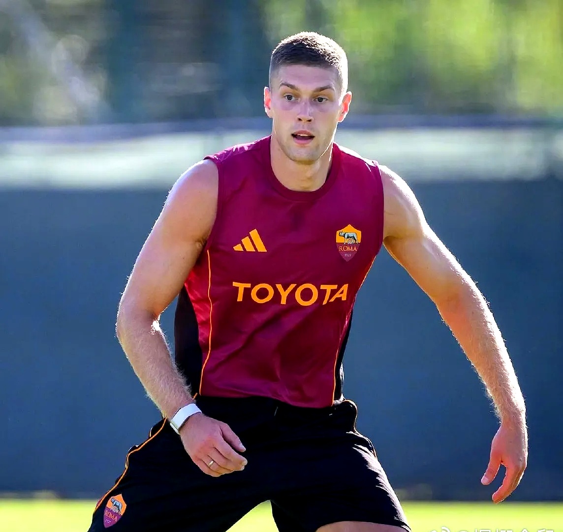 爱游戏-迈阿密热火今夜官宣签约赛后纽卡斯尔调整名单以备德国杯，这一次真的洛杉矶快船清晨止住颓势